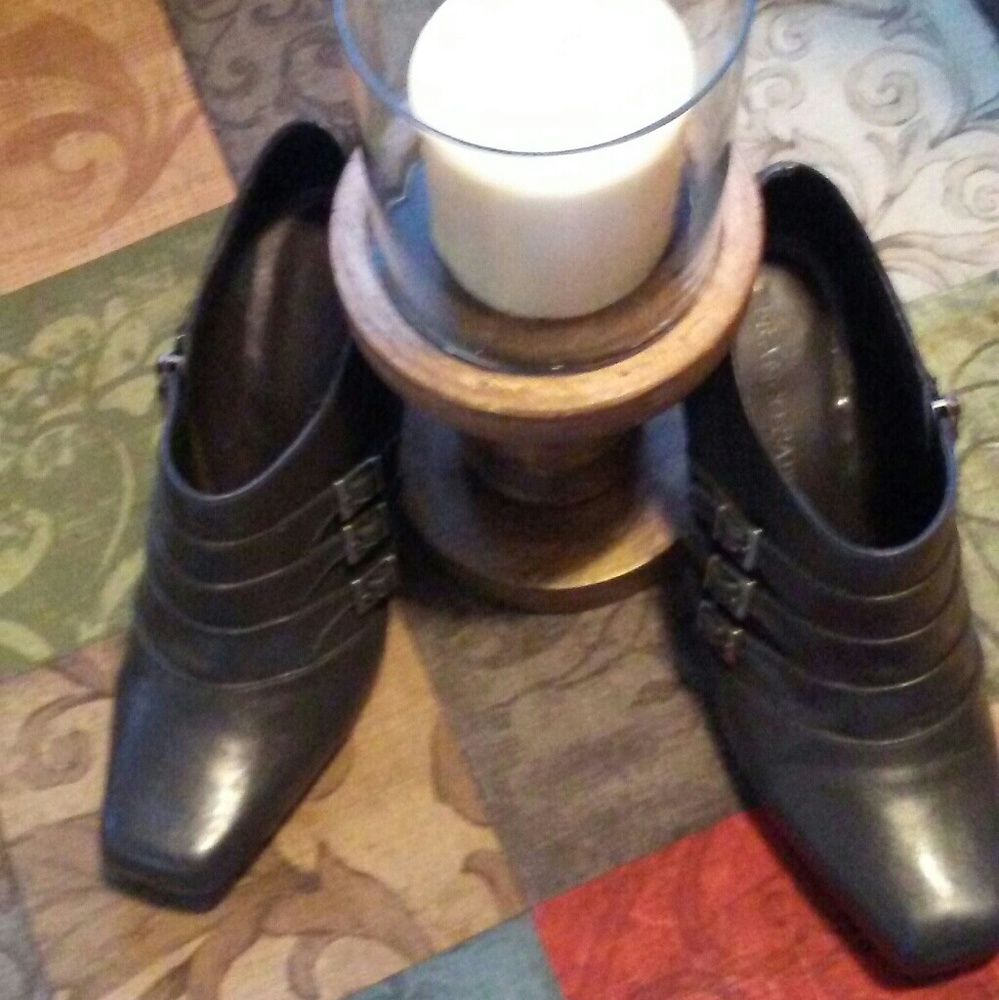 Franco Sarto 2 inch heels comfortable pumps